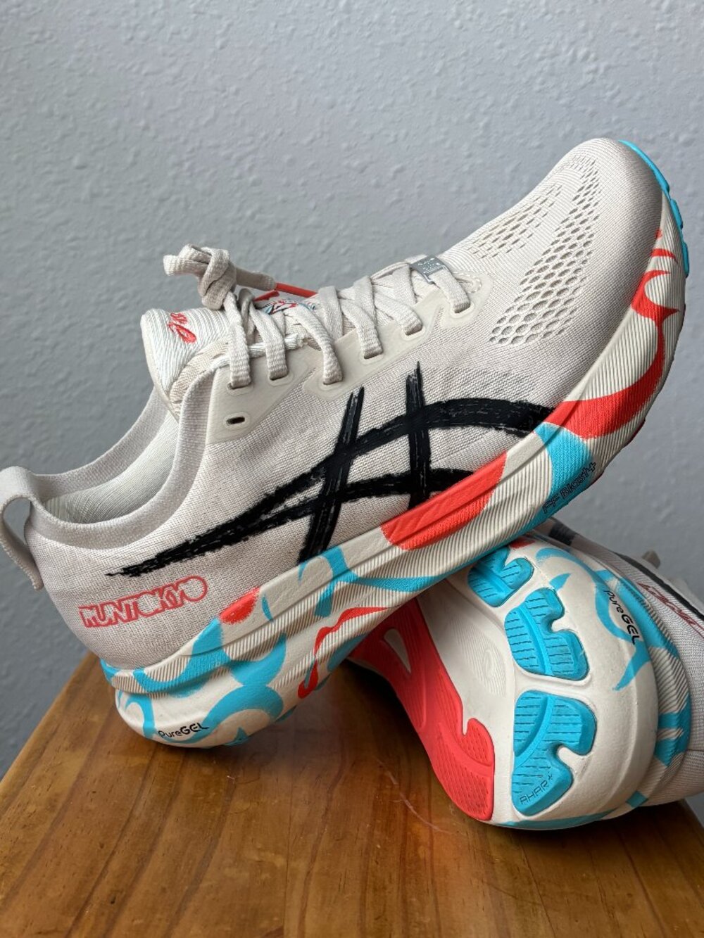 ASICS GEL-Cumulus 26 Tokyo Marathon Womens 9.5 Running Shoes 1012B880